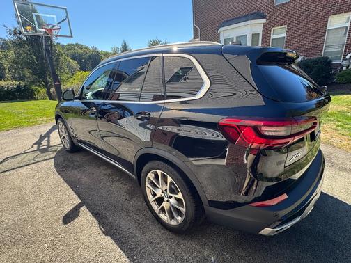 Black 2020 BMW X5 xDrive40i