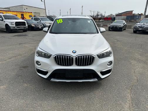 White 2018 BMW X1 xDrive28i