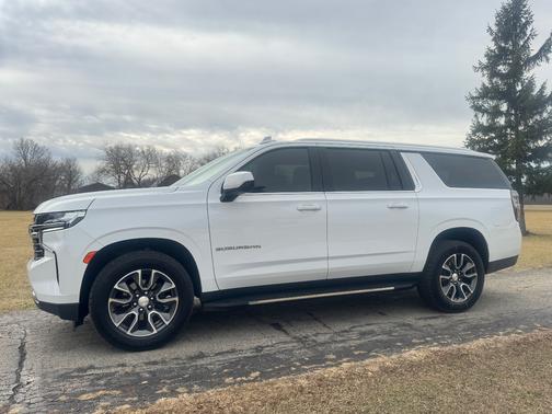 2021 Chevrolet Suburban LT