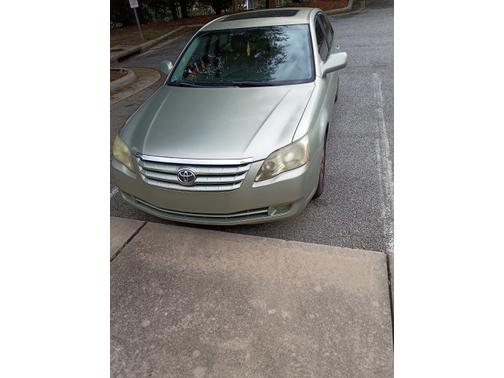 Gray 2005 Toyota Avalon XLS