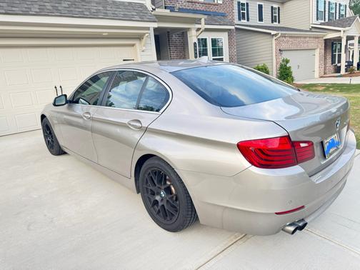 2016 BMW 528 i
