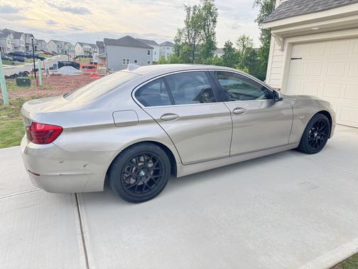 2016 BMW 528 i