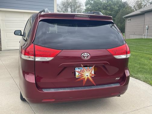 Red 2011 Toyota Sienna XLE