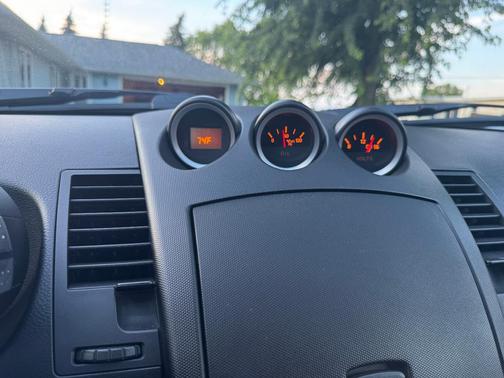 Silver 2006 Nissan 350Z Touring