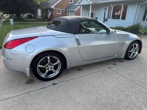 Silver 2006 Nissan 350Z Touring