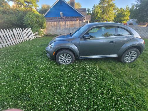 2013 Volkswagen Beetle 2.0L TDI