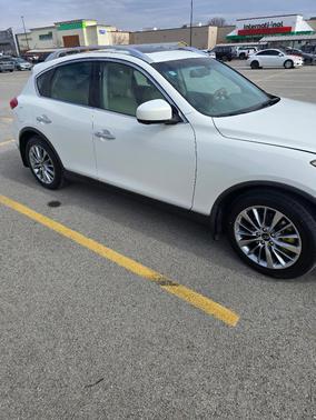 White 2010 INFINITI EX35 Journey