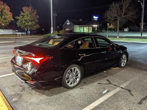 2021 Toyota Avalon Hybrid Limited