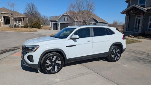 2024 Volkswagen Atlas Cross Sport 2.0T SE w/Technology