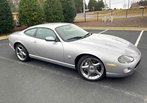 2005 Jaguar XKR Base