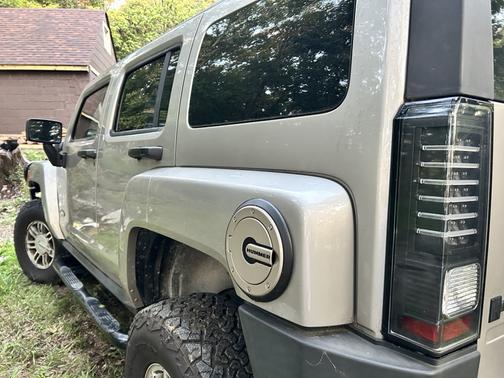 2006 Hummer H3 Base