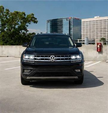 Black 2018 Volkswagen Atlas 2.0T SE
