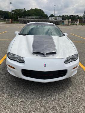 White 2002 Chevrolet Camaro Base
