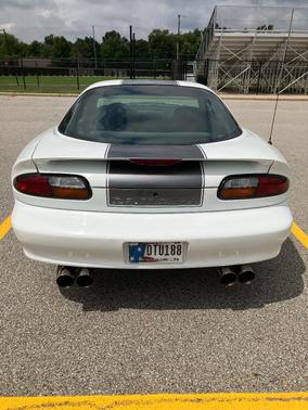 White 2002 Chevrolet Camaro Base