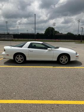 White 2002 Chevrolet Camaro Base