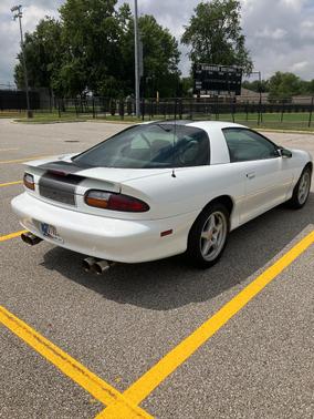 White 2002 Chevrolet Camaro Base