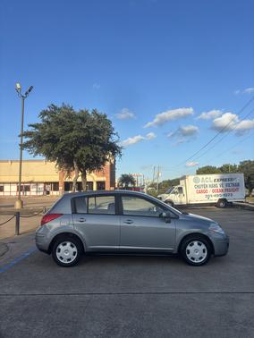 Gray 2008 Nissan Versa S
