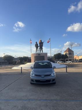 Gray 2008 Nissan Versa S