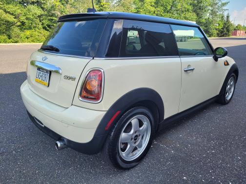 2008 MINI Cooper Base