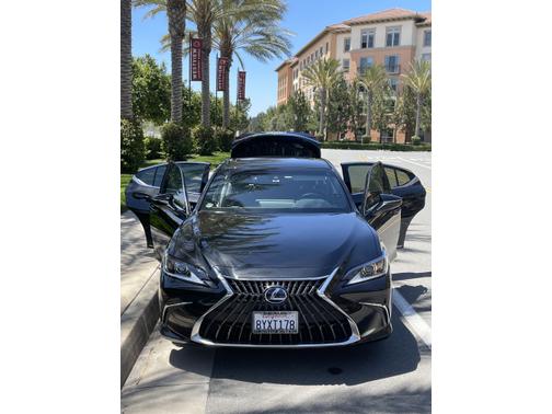 2022 Lexus ES 300h Base