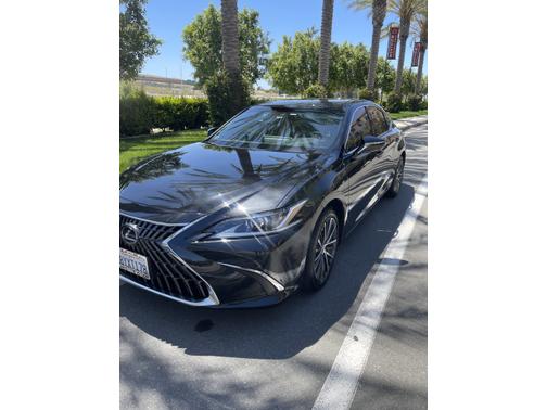 2022 Lexus ES 300h Base