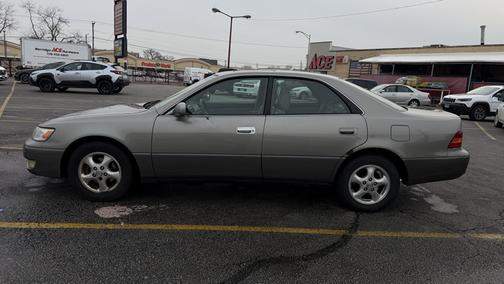 1997 Lexus ES 300 Base