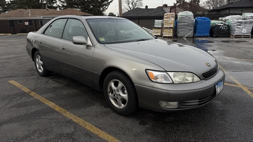 1997 Lexus ES 300 Base
