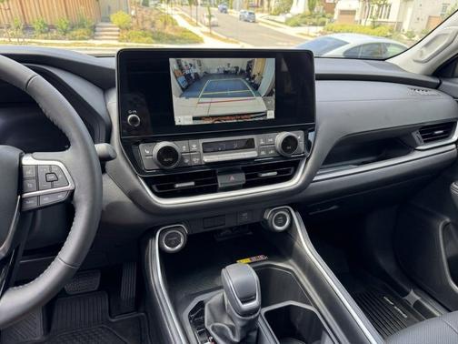 Black 2026 Toyota Grand Highlander Hybrid XLE