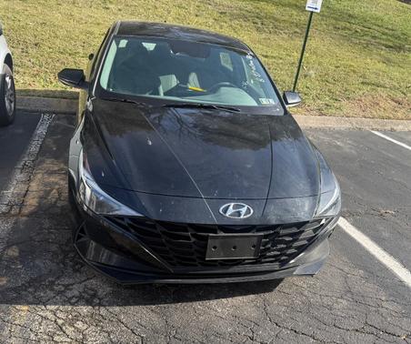 2021 Hyundai ELANTRA SE
