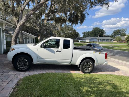 2017 Nissan Frontier Desert Runner