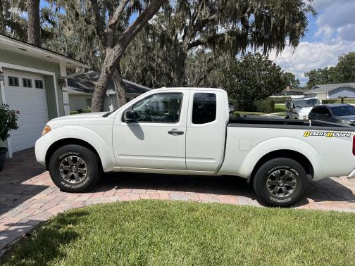 2017 Nissan Frontier Desert Runner