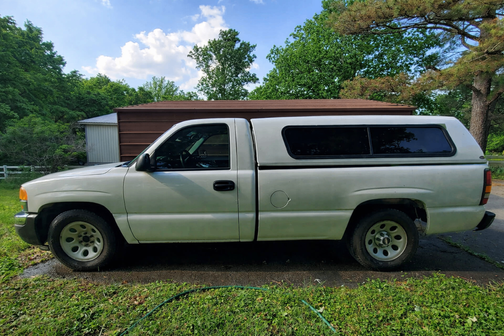 White 2006 GMC Sierra 1500 W/T