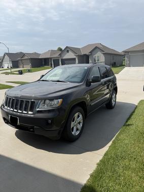 Black 2011 Jeep Grand Cherokee Laredo