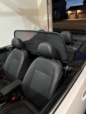 White 2013 Volkswagen Beetle 2.0T