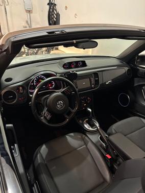 White 2013 Volkswagen Beetle 2.0T