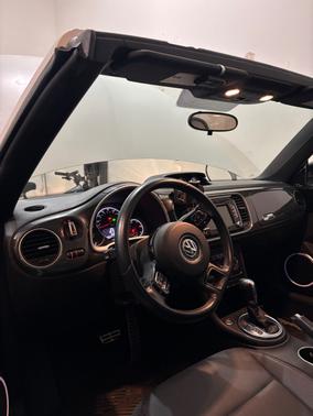 White 2013 Volkswagen Beetle 2.0T