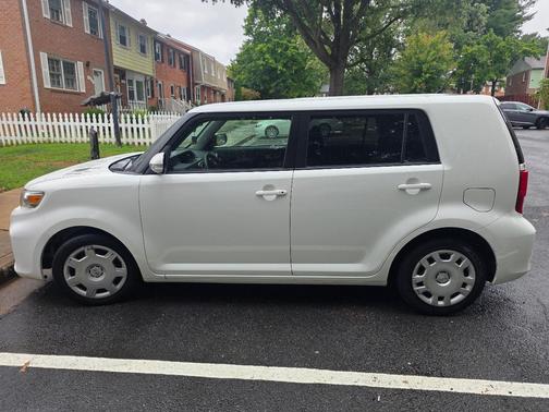 White 2013 Scion xB Base