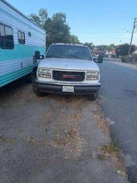 White 1998 GMC Sierra 3500 SL H/D Crew Cab