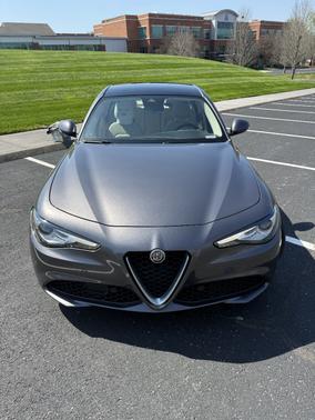 Gray 2019 Alfa Romeo Giulia Ti