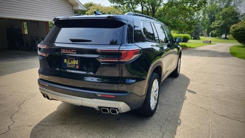 2024 GMC Acadia Elevation