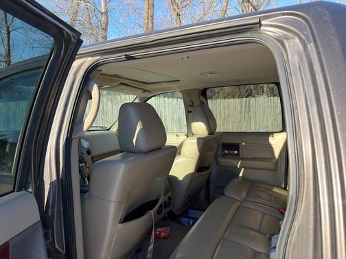 2005 Ford F-150 Lariat SuperCrew