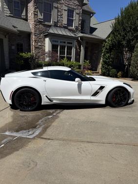 White 2017 Chevrolet Corvette Grand Sport