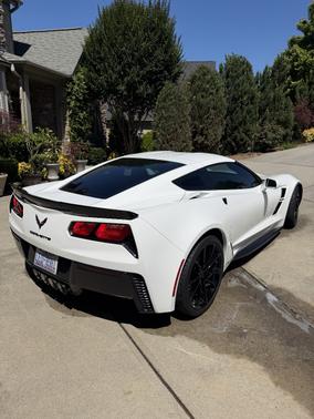 White 2017 Chevrolet Corvette Grand Sport