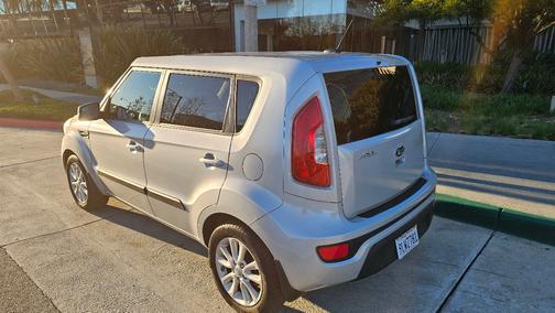 2013 Kia Soul +