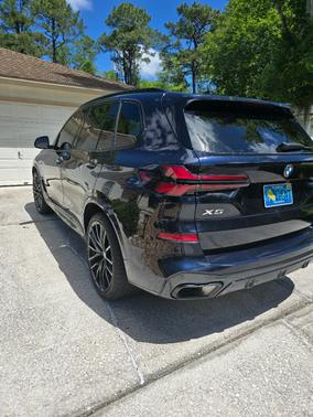 Blue 2024 BMW X5 sDrive40i