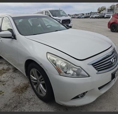2012 INFINITI G37 x