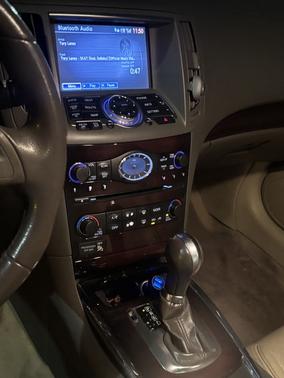 2012 INFINITI G37 x