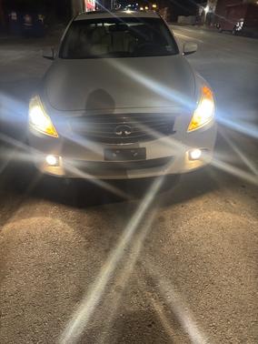 2012 INFINITI G37 x