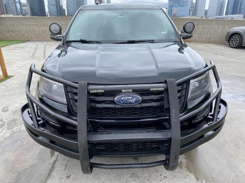 Black 2017 Ford Utility Police Interceptor Base
