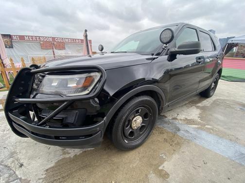 Black 2017 Ford Utility Police Interceptor Base